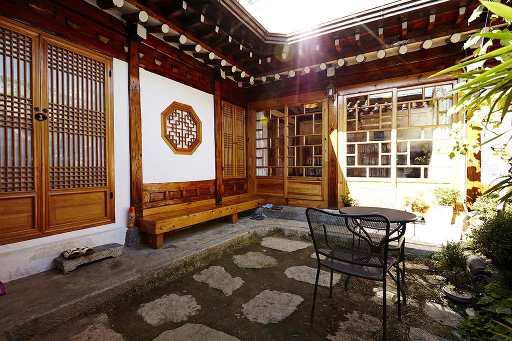 Vine Hanok Guesthouse Сеул Екстер'єр фото