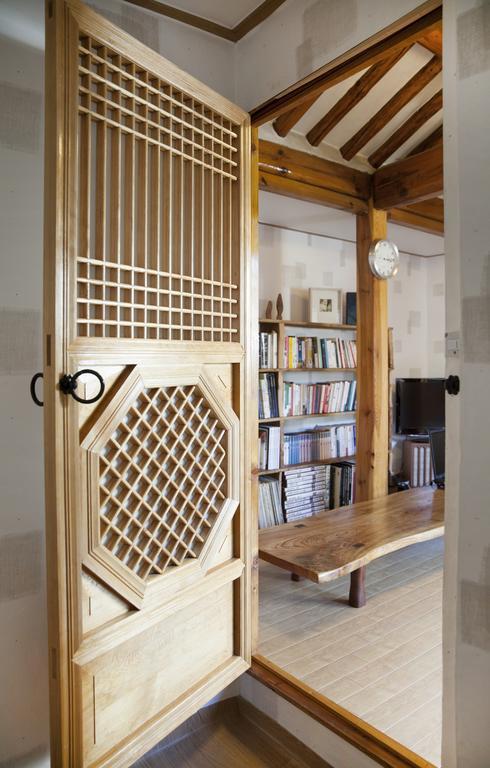 Vine Hanok Guesthouse Сеул Екстер'єр фото