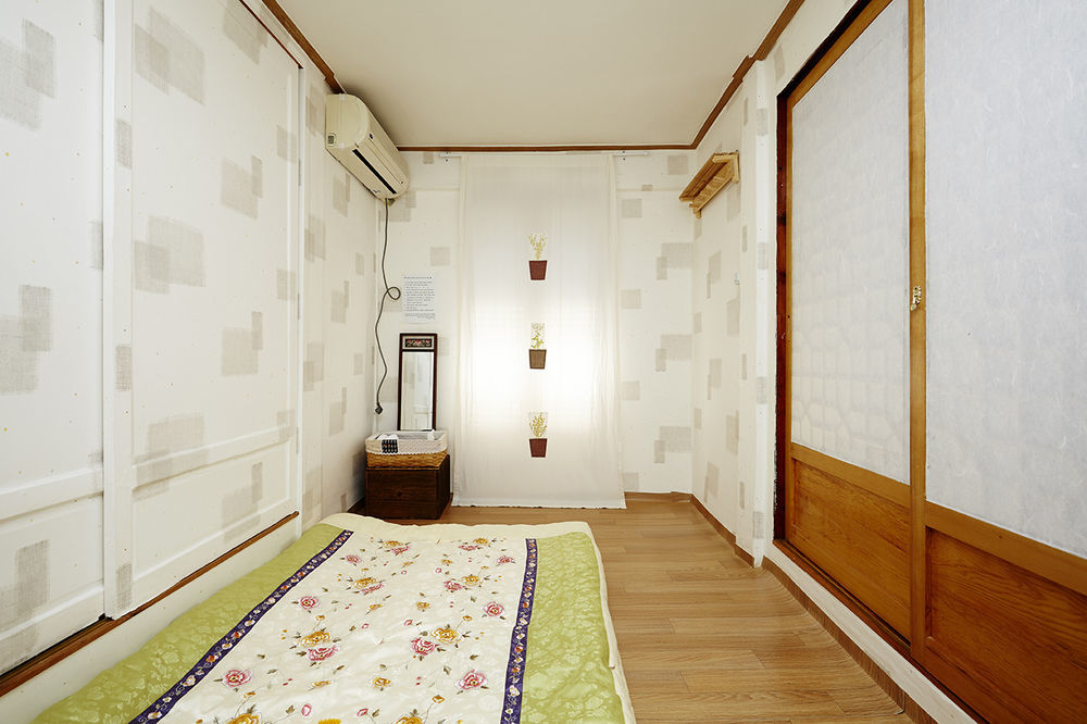 Vine Hanok Guesthouse Сеул Екстер'єр фото