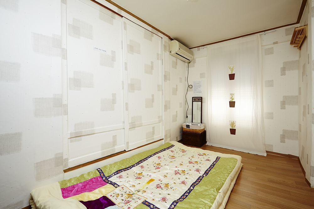 Vine Hanok Guesthouse Сеул Екстер'єр фото
